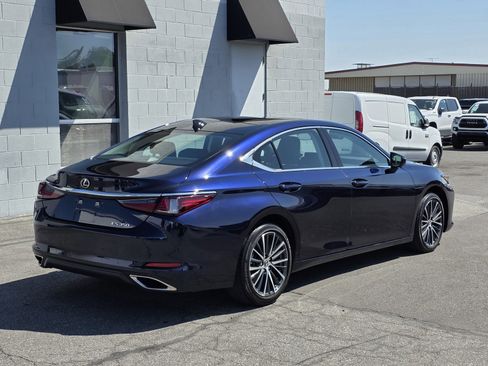 Used 2022 Lexus ES 350 w/ Premium Package image 7