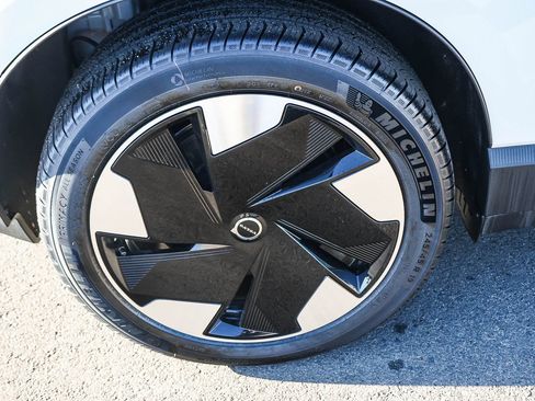 New 2026 Volvo EX30 Ultra w/ Climate Package image 13