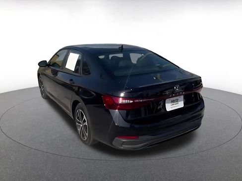Used 2025 Volkswagen Jetta Sport FWD image 11