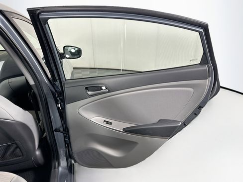 Used 2017 Hyundai Accent SE image 26