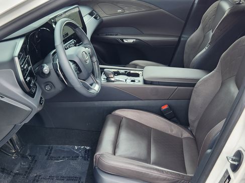 Used 2023 Lexus RX 350 AWD w/ Cold Area Package image 13