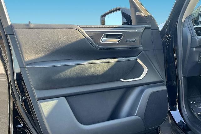 Certified 2026 INFINITI QX80 Luxe w/ Cargo Package AWD/4WD image 19