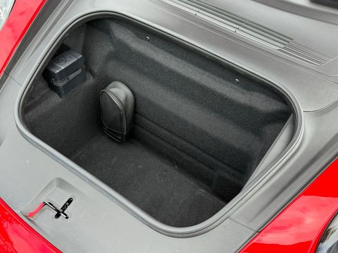 Certified 2025 Porsche 911 Carrera RWD image 33