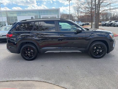 New 2026 Volkswagen Atlas Peak Edition AWD/4WD image 8