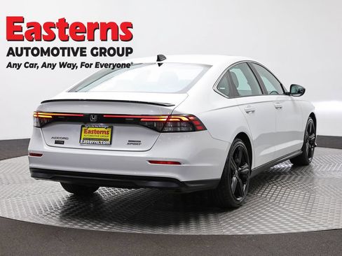 Used 2024 Honda Accord Sport image 5