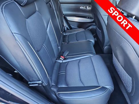 Used 2022 Genesis GV70 3.5T Sport image 17