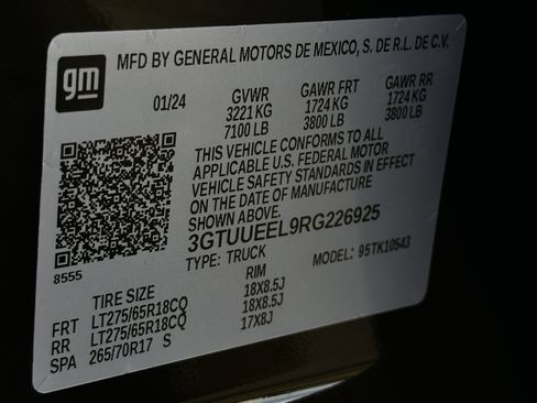 Used 2024 GMC Sierra 1500 AT4 w/ AT4 Preferred Package image 35