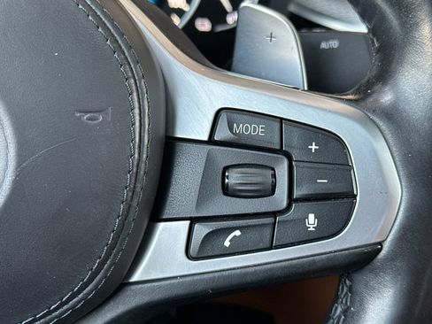 Used 2018 BMW 530e RWD image 28