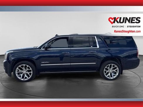 Used 2020 GMC Yukon XL Denali w/ Denali Ultimate Package AWD/4WD image 7