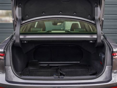 Used 2023 Toyota Crown Platinum image 32