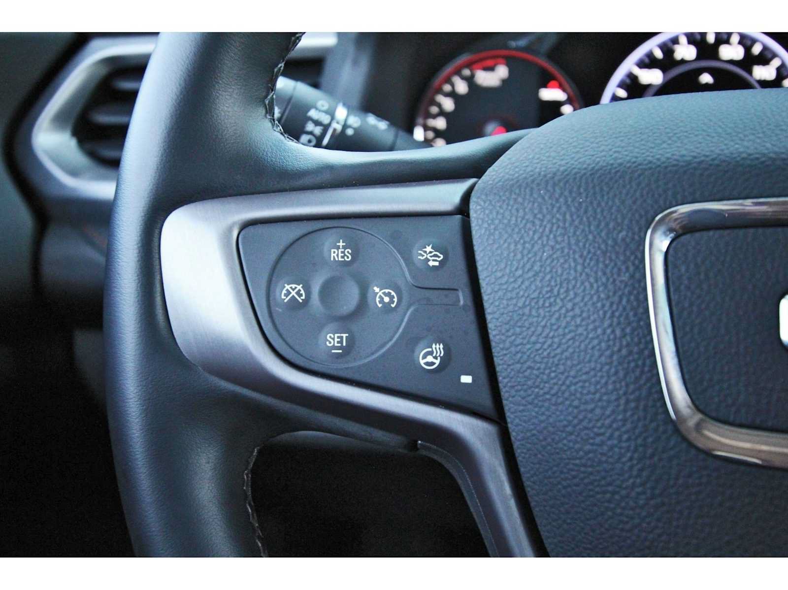 Used 2023 GMC Acadia AT4 w/ Technology Package AWD/4WD image 15