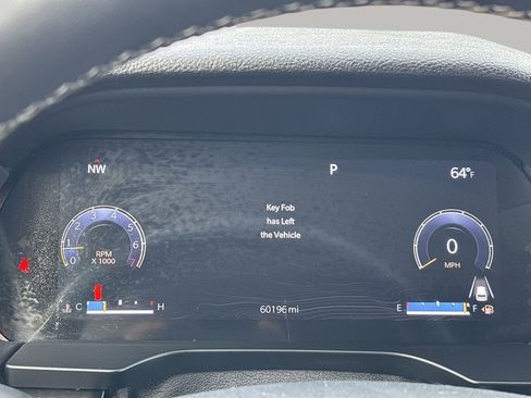 Used 2023 Jeep Grand Cherokee L Laredo image 30