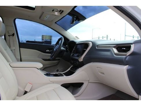 Used 2021 GMC Acadia Denali w/ Denali Technology Package FWD image 20