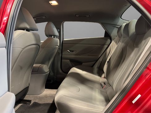 Used 2023 Hyundai Elantra SEL w/ Convenience Package FWD image 36