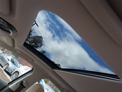 New 2025 Hyundai Sonata Limited image 30