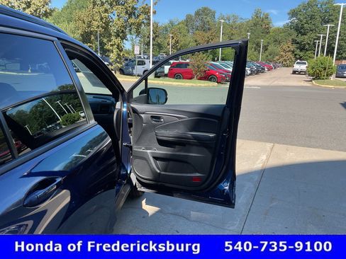 Used 2022 Honda Pilot Sport image 19