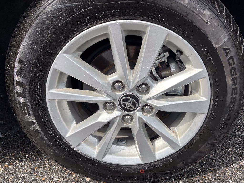 Used 2025 Toyota Camry LE FWD image 45