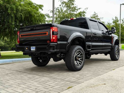 Used 2023 Ford F250 Lariat w/ Lariat Ultimate Package AWD/4WD image 7