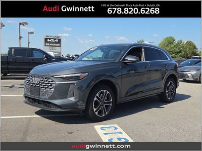 Used 2025 Audi Q5 Premium w/ Convenience Package
