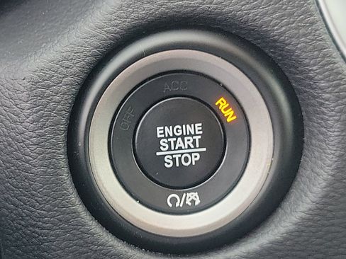 Used 2020 Dodge Durango SXT image 21