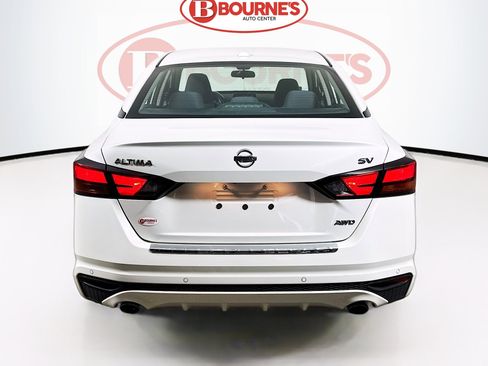 Used 2021 Nissan Altima 2.5 SV w/ SV Premium Package AWD/4WD image 10