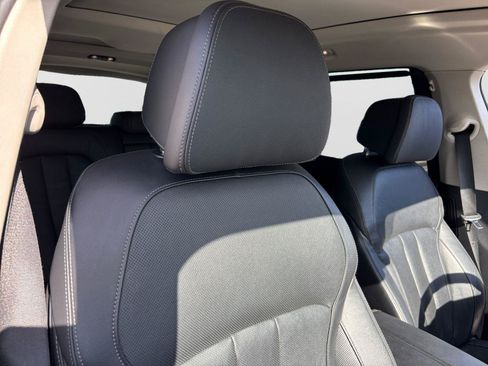 Used 2020 BMW X7 xDrive40i w/ Executive Package AWD/4WD image 55