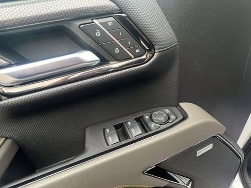 Used 2024 Chevrolet Silverado 1500 ZR2 image 28