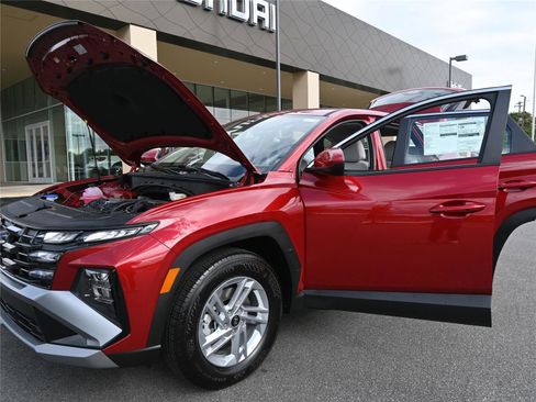 New 2026 Hyundai Tucson SE image 10