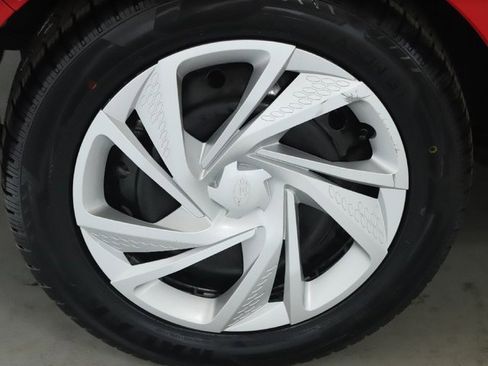 Certified 2024 Subaru Impreza 2.0i image 12