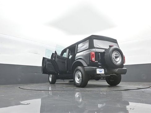 New 2025 Ford Bronco Base image 45