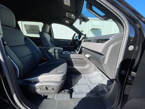 New 2026 GMC Sierra EV Elevation w/ Premium Package image 25