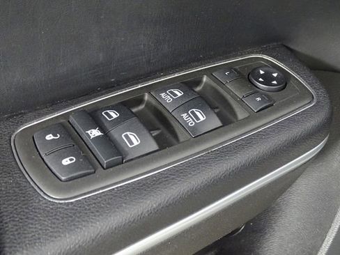 Used 2021 Dodge Charger Police image 16