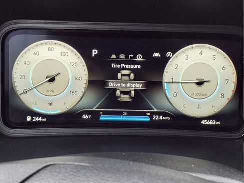 Used 2022 Hyundai Kona Limited w/ Cargo Package image 22