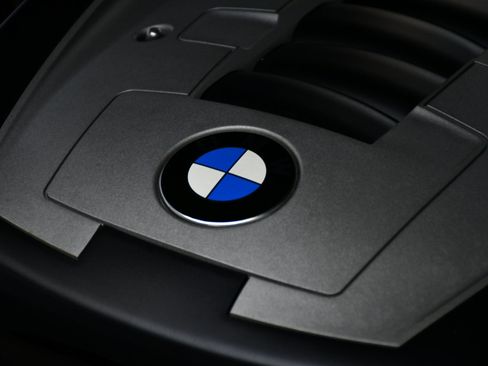 Used 2010 BMW 650i Convertible image 12