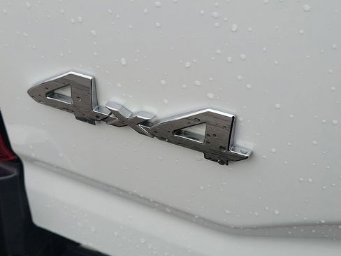 Used 2023 Toyota Tacoma SR AWD/4WD image 32