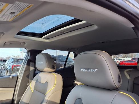 New 2026 Chevrolet Trax ACTIV w/ Sunroof Package image 16