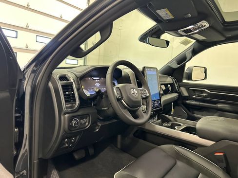 New 2026 RAM 1500 Laramie AWD/4WD image 18