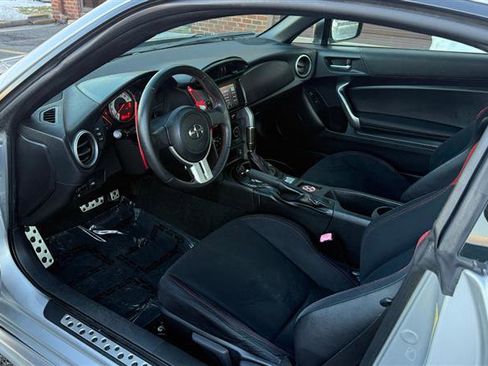 Used 2013 Scion FR-S image 17