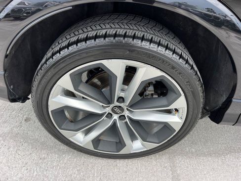 Used 2021 Audi Q3 2.0T Premium Plus w/ Premium Plus Package AWD/4WD image 17