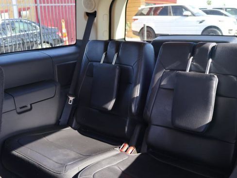 Used 2017 Ford Flex Limited image 29