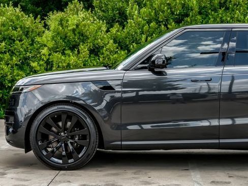 New 2026 Land Rover Range Rover Sport SE AWD/4WD image 14