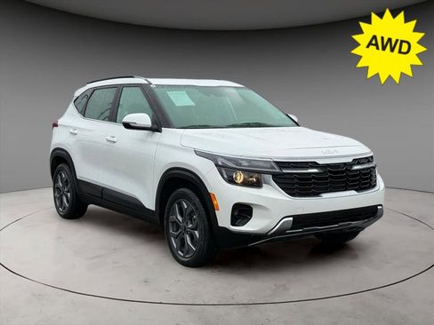 Used 2024 Kia Seltos S image 1