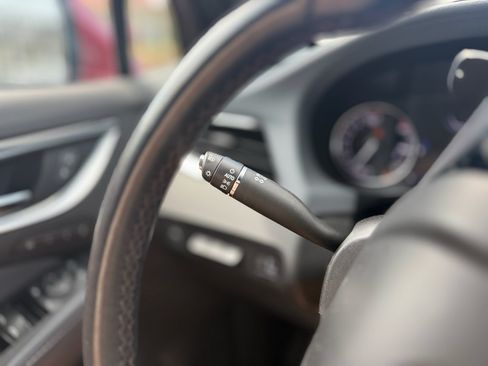 Used 2024 Buick Enclave Premium AWD/4WD image 39