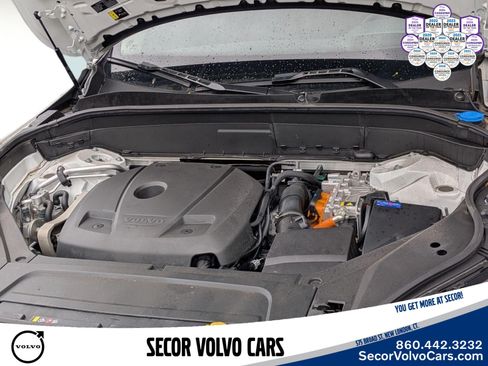 Certified 2024 Volvo XC90 T8 Ultimate AWD/4WD image 28