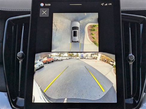 Certified 2026 Volvo XC90 B6 Ultra w/ Protection Package Premier image 26