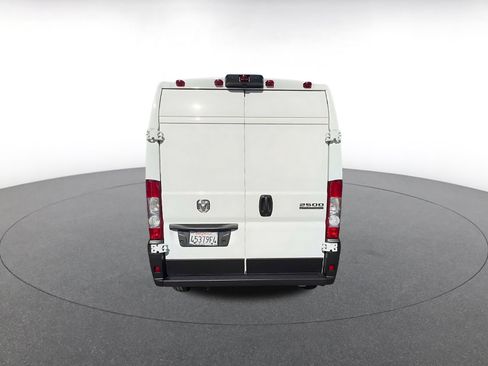 Used 2026 RAM ProMaster 2500 w/ Convenience Group FWD image 10