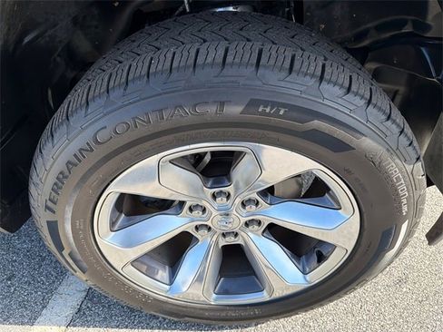 Used 2022 RAM 1500 Limited w/ Body Color Bumper Group image 12