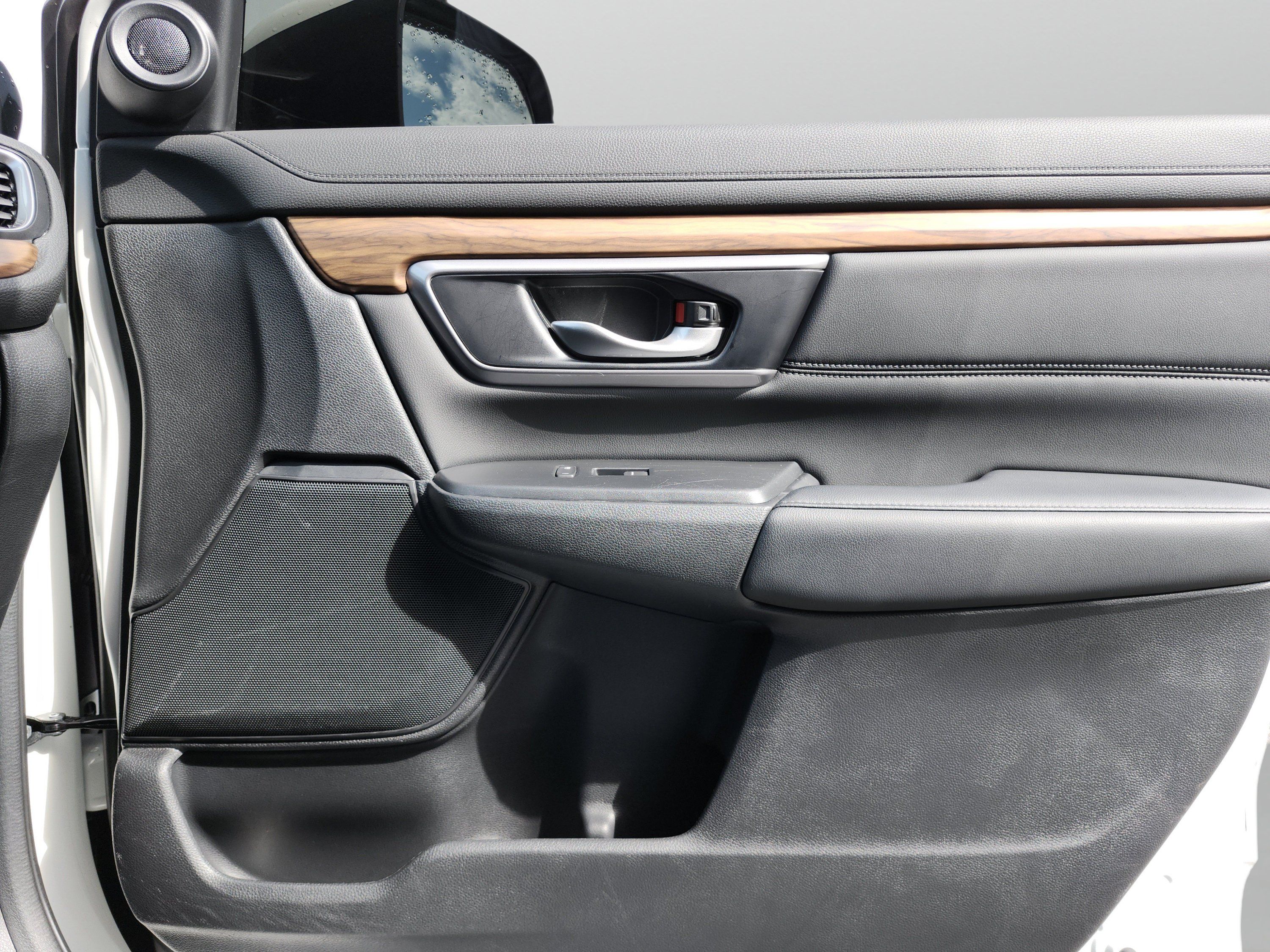 Used 2022 Honda CR-V EX-L image 24