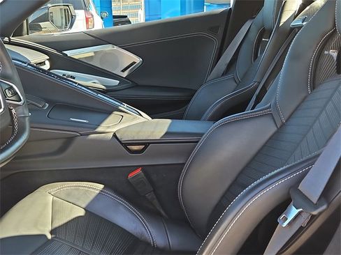 Used 2024 Chevrolet Corvette Stingray Preferred Conv w/ Z51 Performance Package image 8