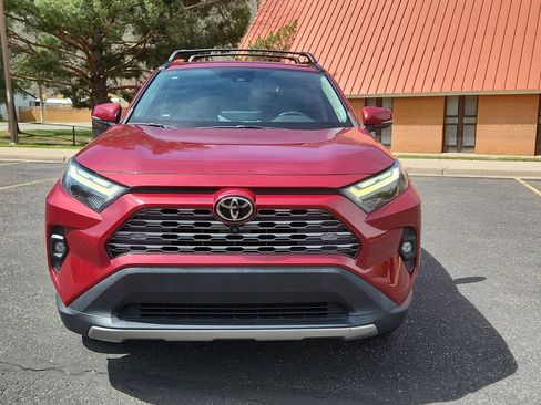 Used 2022 Toyota RAV4 Limited AWD/4WD image 5